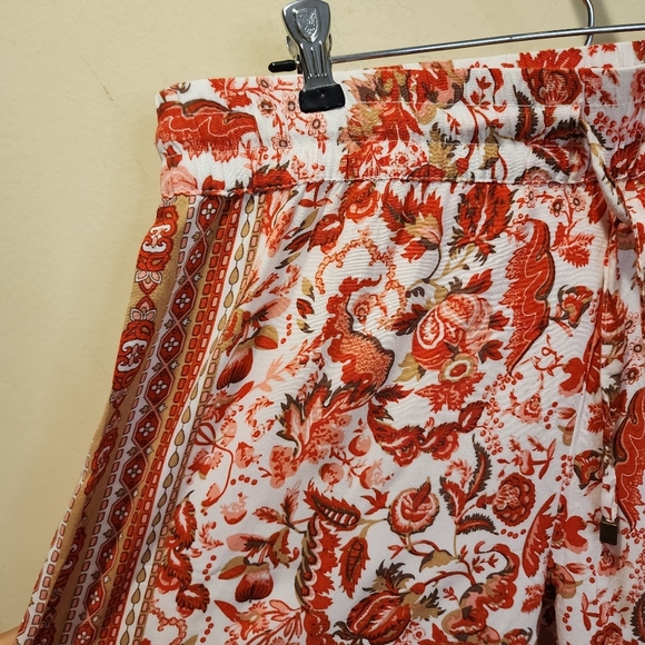 Hester & Orchard Floral Red and White Elastic Waisted  Flare Rayon Casual Pant L - Picture 6 of 13